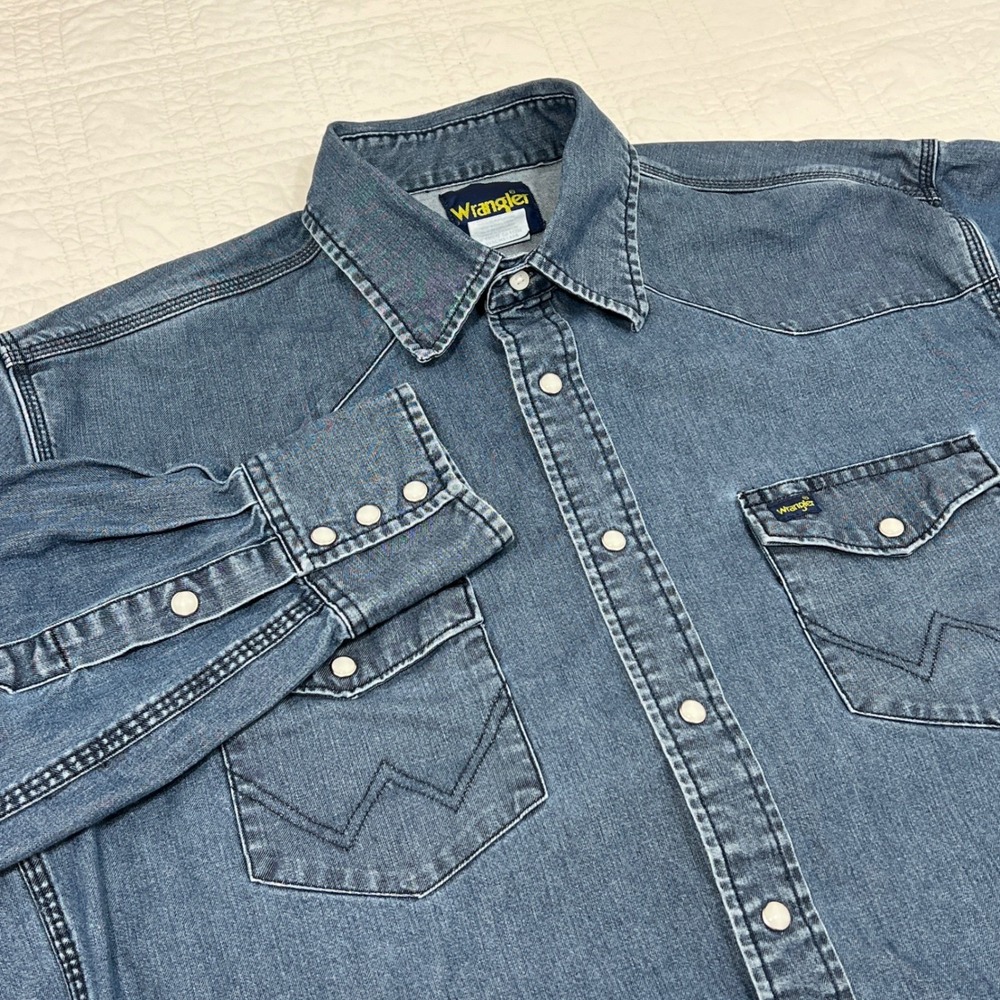Vintage Wrangler Mens Blue Denim Western Pearl Snap Long Sleeve Shirt MSW01DN XL